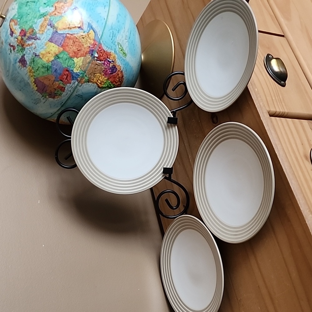 Denby Intro Stripes side plates